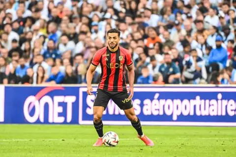 مدرب نيس يكشف ليلا كورة موقف النادي من رحيل محمد عبد المنعم